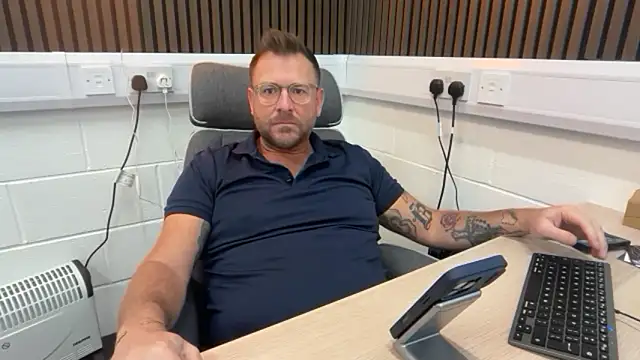 bilf1978 online show from 03/12/26, 07:36