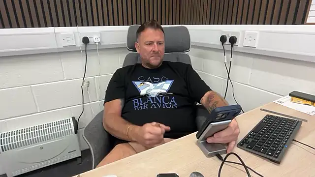 bilf1978 online show from 06/18/26, 09:14