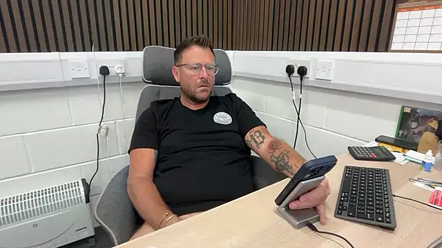 bilf1978 online show from 07/16/26, 06:41