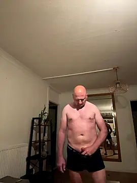 Snapshot of Attila120 chatting on 10/06/25, 05:05 Attila120 online show from 10/06/25, 05:05