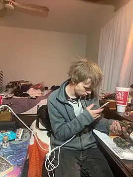 XanderOzzz online show from 12/20/25, 09:16