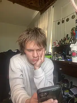 XanderOzzz online show from 03/25/26, 02:56