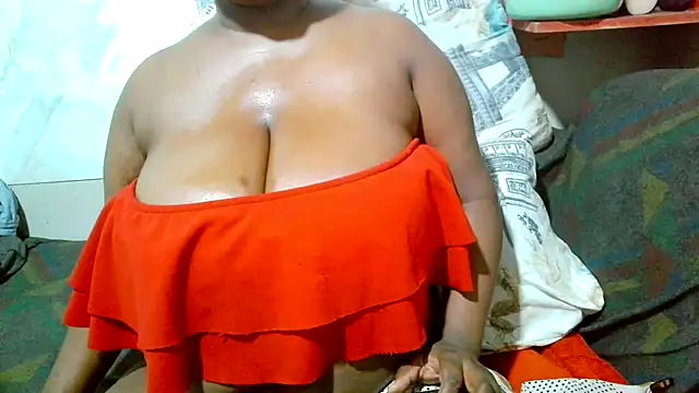 bustydivaxx21 online show from 11/03/25, 08:54