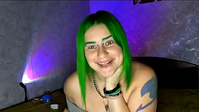 Snapshot of NeonNectar_ chatting on 10/10/25, 03:44 NeonNectar online show from 10/10/25, 03:44