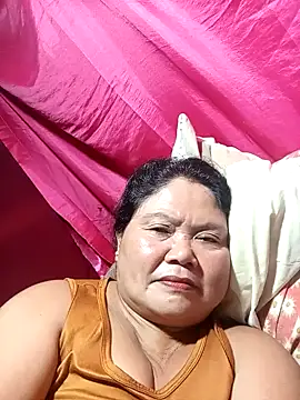 Snapshot of Mari_fvcks chatting on 10/23/25, 01:49 Mari fvcks online show from 10/23/25, 01:49