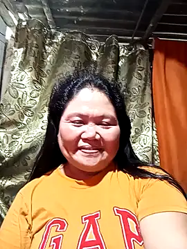 Snapshot of Mari_fvcks chatting on 10/24/25, 02:19 Mari fvcks online show from 10/24/25, 02:19