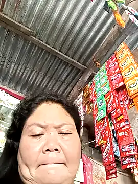 Snapshot of Mari_fvcks chatting on 10/31/25, 05:19 Mari fvcks online show from 10/31/25, 05:19