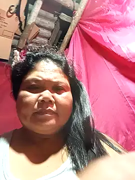 Snapshot of Mari_fvcks chatting on 11/18/25, 07:40 Mari fvcks online show from 11/18/25, 07:40