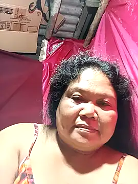 Snapshot of Mari_fvcks chatting on 11/21/25, 06:50 Mari fvcks online show from 11/21/25, 06:50