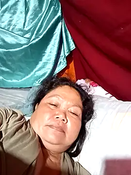 Snapshot of Mari_fvcks chatting on 11/26/25, 08:37 Mari fvcks online show from 11/26/25, 08:37