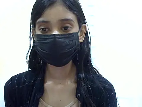 smallcuute online show from 11/20/25, 12:55