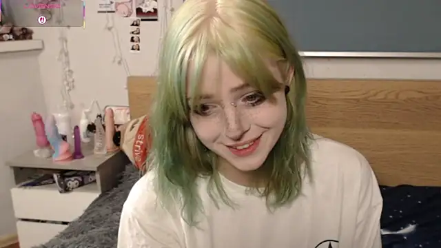 triplebakaaa online show from 11/11/25, 06:41