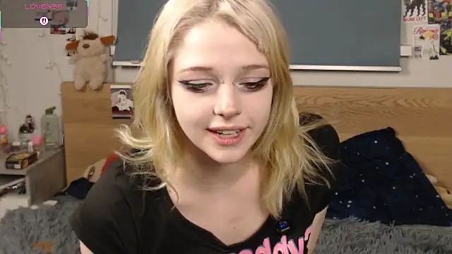 triplebakaaa online show from 12/04/25, 08:06