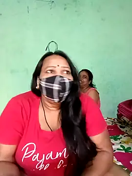 LoveOnStream online show from 11/02/25, 02:36