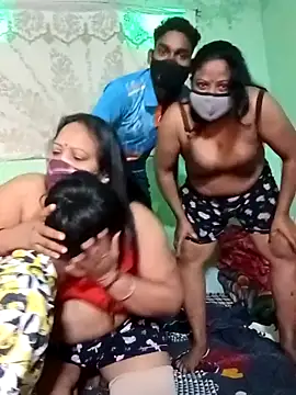 LoveOnStream online show from 11/23/25, 04:45