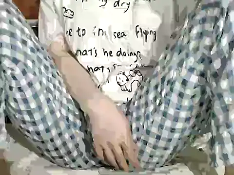 Snapshot of Lamoon_2k chatting on 12/02/25, 08:52 Lamoon 2k online show from 12/02/25, 08:52