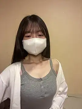 Snapshot of risa909 chatting on 06/06/26, 12:05 risa909 online show from 06/06/26, 12:05