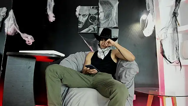 jett savage online show from 10/30/25, 01:23