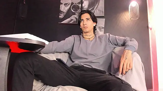 jett savage online show from 11/05/25, 01:33