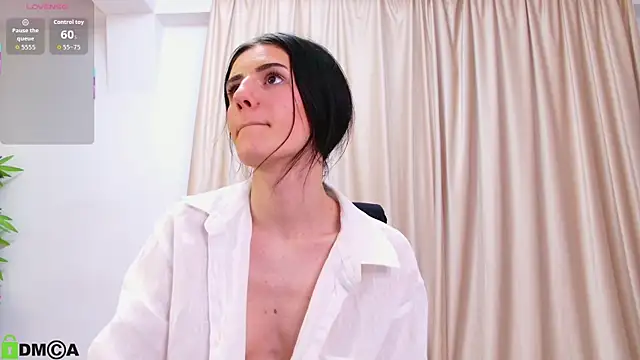 MilaHoneyy online show from 03/07/26, 07:00