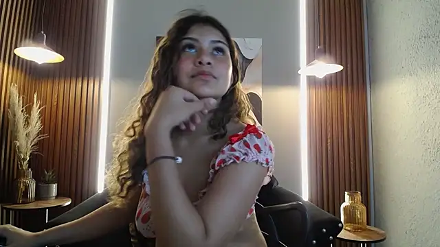 CurlyDani online show from 03/31/26, 02:02