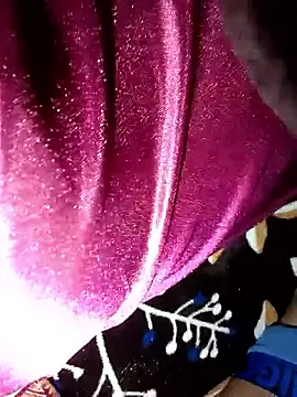 hot manishacpl online show from 12/15/25, 05:28