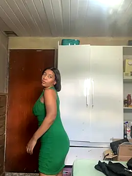 Snapshot of Crisschiavo chatting on 12/05/25, 01:09 Crisschiavo online show from 12/05/25, 01:09