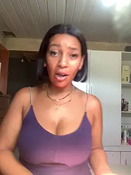 Snapshot of Crisschiavo chatting on 12/16/25, 11:48 Crisschiavo online show from 12/16/25, 11:48