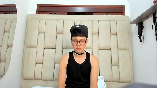 Felipe Cold online show from 11/23/25, 02:44