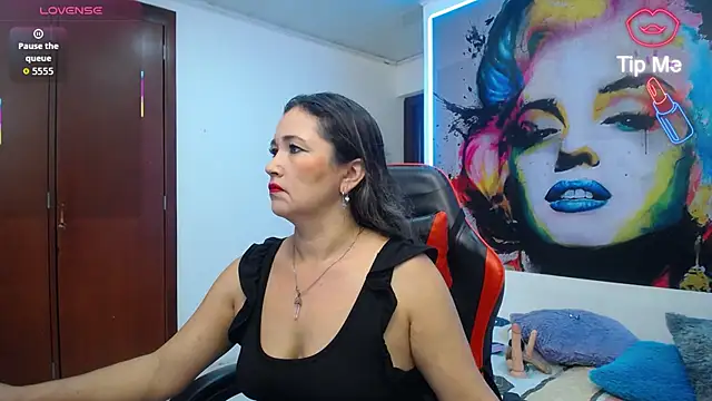 Snapshot of noelia_milf19 chatting on 07/05/26, 10:06 noelia milf19 online show from 07/05/26, 10:06