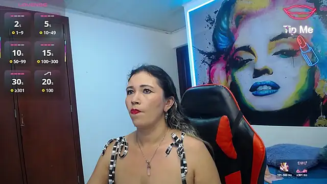 Snapshot of noelia_milf19 chatting on 07/10/26, 01:10 noelia milf19 online show from 07/10/26, 01:10