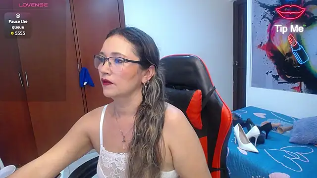 Snapshot of noelia_milf19 chatting on 07/18/26, 11:30 noelia milf19 online show from 07/18/26, 11:30
