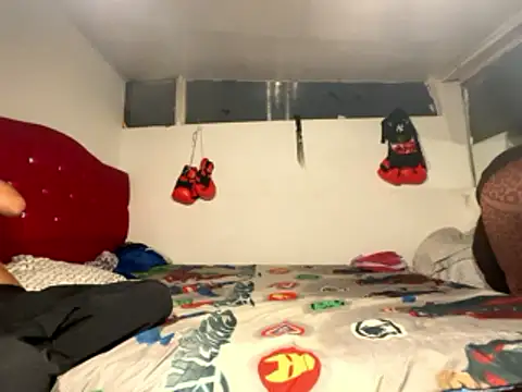 Snapshot of keith_russo chatting on 12/17/25, 12:38 keith russo online show from 12/17/25, 12:38