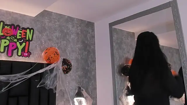 crystaldarliing online show from 10/27/25, 03:16