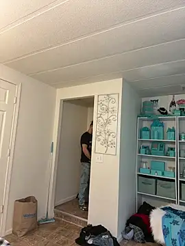 Snapshot of ColeRose01 chatting on 02/27/26, 10:43 ColeRose01 online show from 02/27/26, 10:43