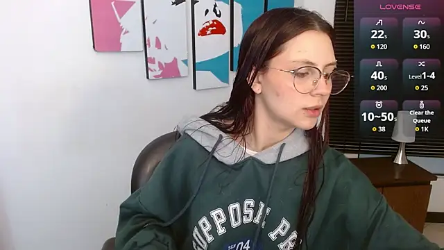 AlanaGarcia19 online show from 10/01/25, 11:27