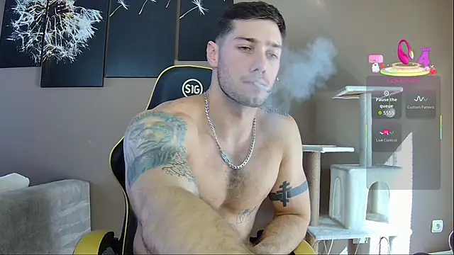 Snapshot of Jason_theGreat chatting on 10/31/25, 09:43 Jason theGreat online show from 10/31/25, 09:43