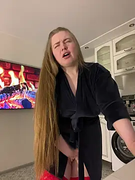 DeniMilkyyyyy online show from 04/21/26, 10:23