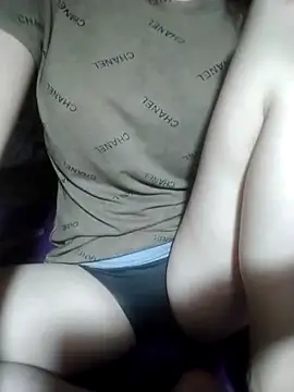 Mina ti online show from 09/20/25, 10:22