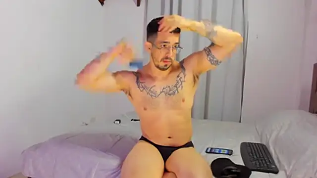 Hunter Hoott online show from 12/01/25, 12:26