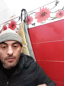 Snapshot of Mahdidido45 chatting on 01/09/26, 09:45 Mahdidido45 online show from 01/09/26, 09:45