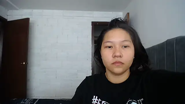 Naia Stant online show from 09/15/25, 06:19