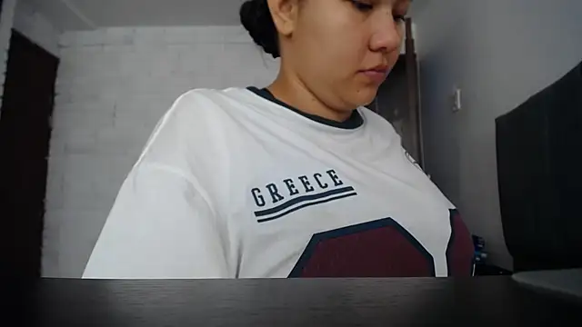 Naia Stant online show from 10/03/25, 04:04