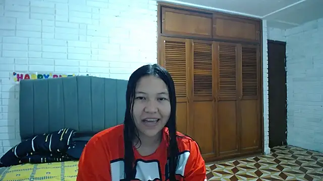 Naia Stant online show from 10/23/25, 11:57