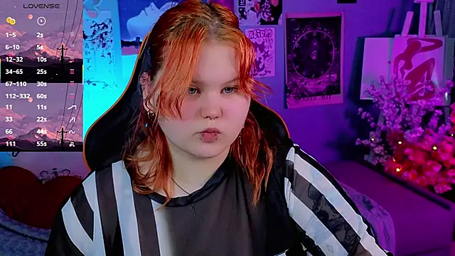 Snapshot of fillisfox_ chatting on 05/07/26, 11:15 fillisfox online show from 05/07/26, 11:15
