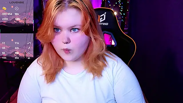 Snapshot of fillisfox_ chatting on 05/26/26, 03:30 fillisfox online show from 05/26/26, 03:30