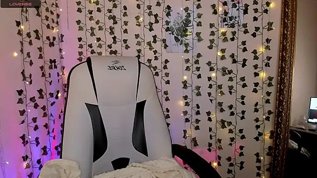 Snapshot of AnyaTaylor_ chatting on 02/06/26, 02:27 AnyaTaylor online show from 02/06/26, 02:27