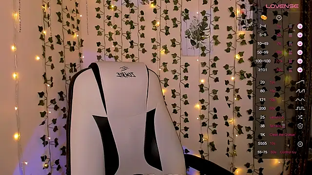 Snapshot of AnyaTaylor_ chatting on 02/16/26, 02:29 AnyaTaylor online show from 02/16/26, 02:29