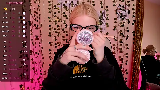 Snapshot of AnyaTaylor_ chatting on 02/25/26, 02:21 AnyaTaylor online show from 02/25/26, 02:21