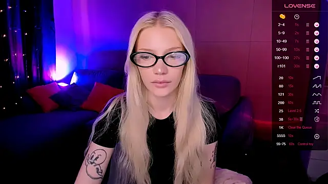 Snapshot of AnyaTaylor_ chatting on 05/27/26, 02:08 AnyaTaylor online show from 05/27/26, 02:08